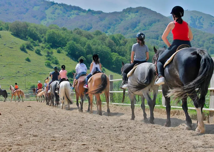 Maneggio Vallecupa Пескассероли